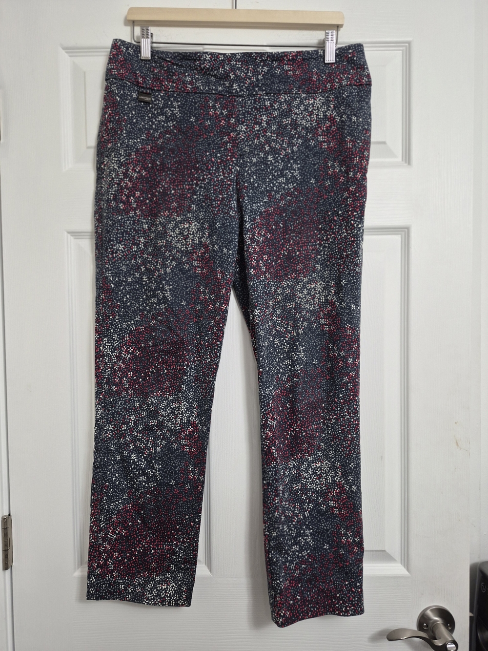 LISETTE Navy Leggings with Pink and White Speckle Print